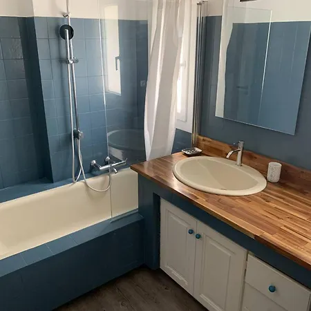 T2 Climatisee Avec Jardin, Proche Plage, Parking Et Animaux Acceptes - Fr-1-768-65 *